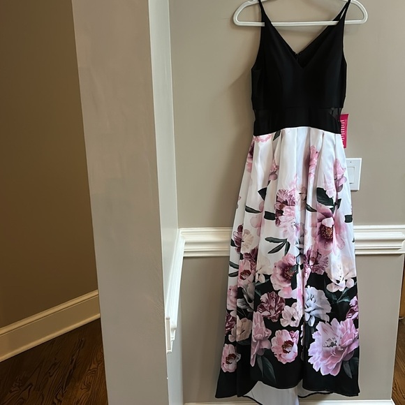 Xscape Formal Floral Skirt Dress Gown  NWT Size 6 - Picture 2 of 13